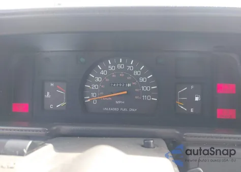 1987 Toyota Pickup 1/2 Ton Rn50 z USA, uszkodzony, nr VIN JT4RN50R7H0275610